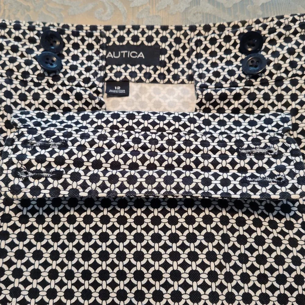 Nautica navy blue & white nautical style, patterned skirt, excellent cond. sz 12 - Picture 3 of 5